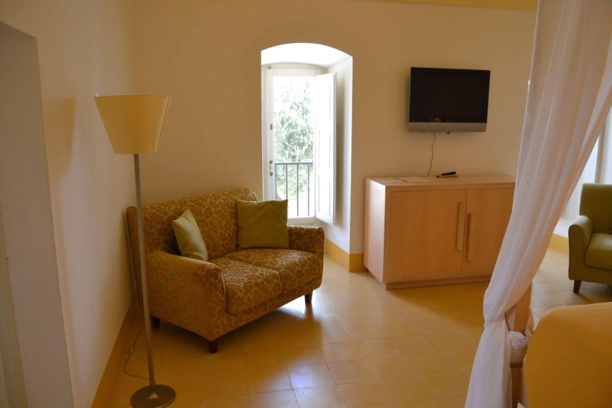 Relais Masseria Villa Cenci Cisternino Exterior photo